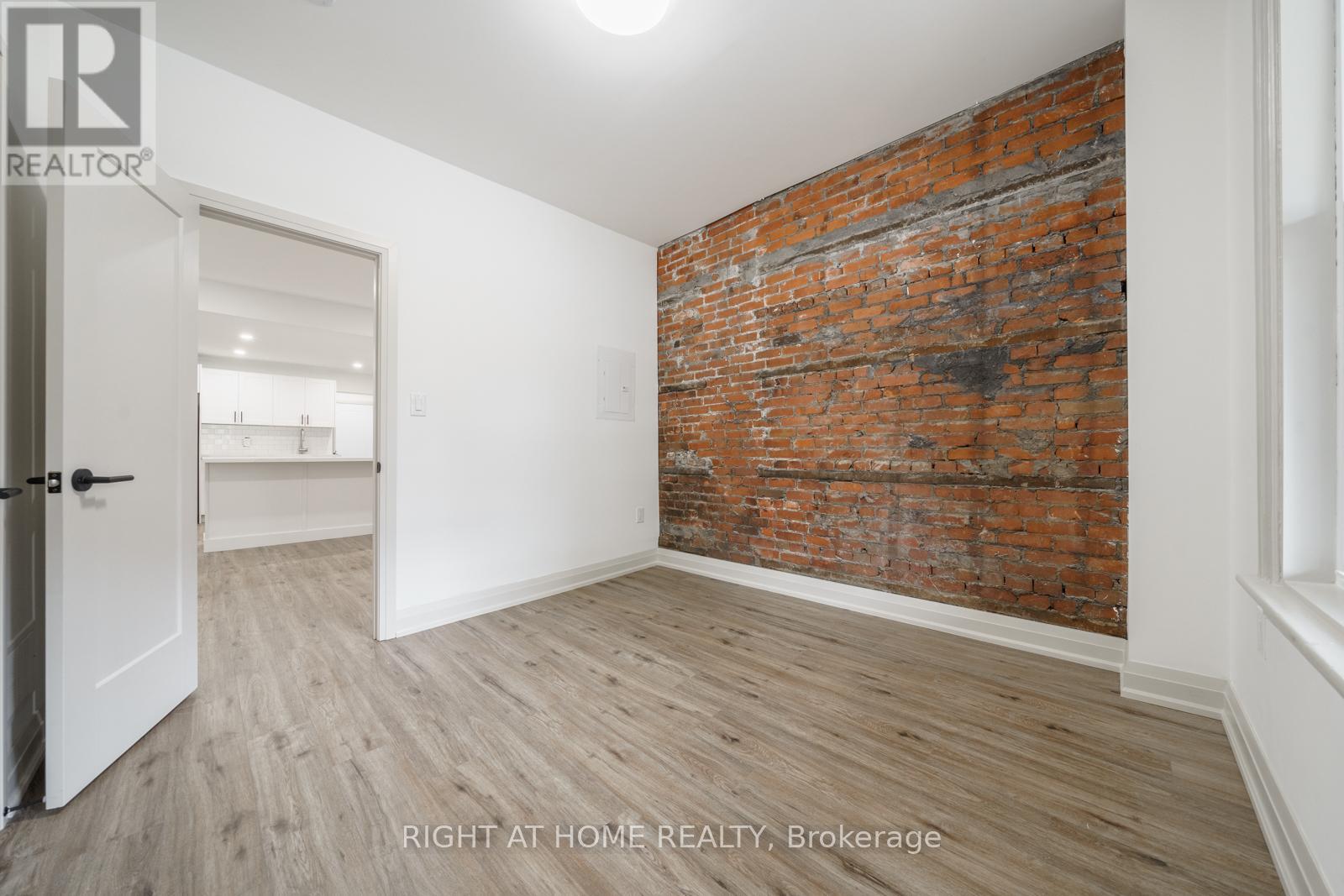 105 Aikman Avenue Property Photo 27