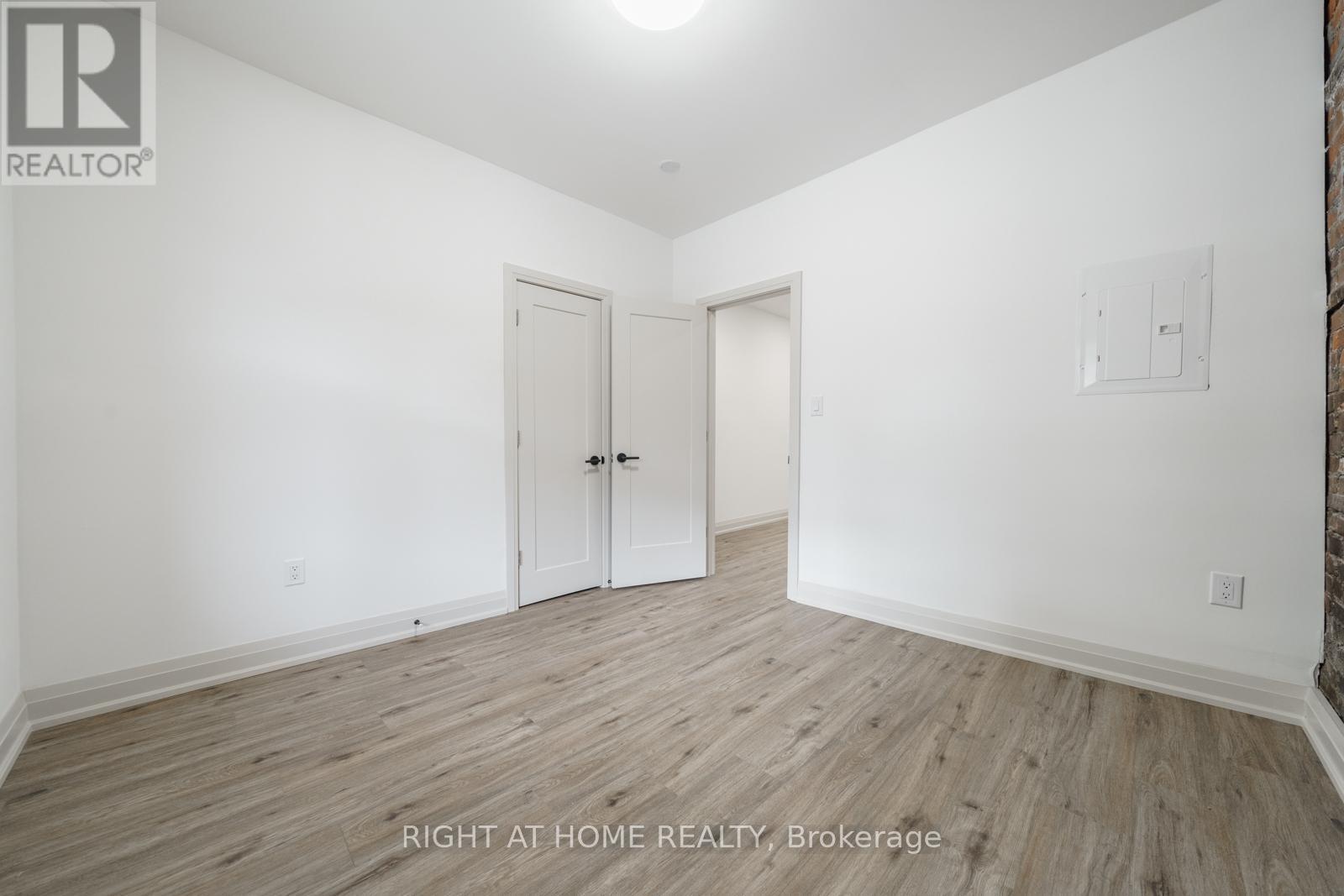 105 Aikman Avenue Property Photo 28