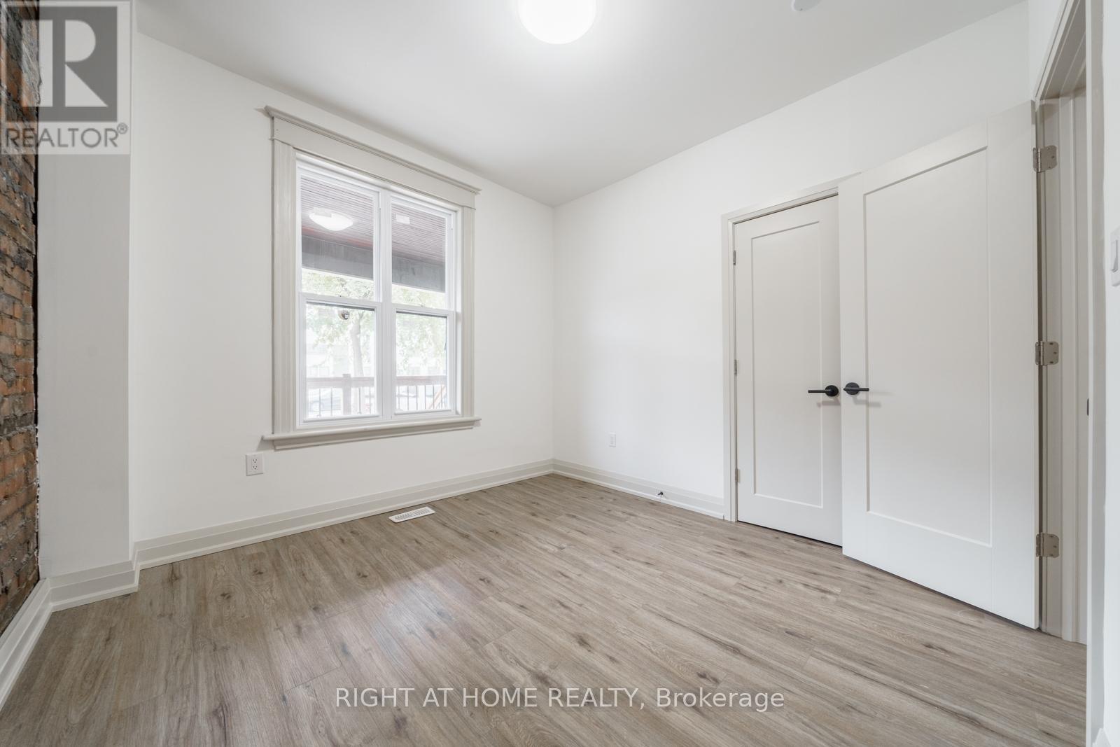 105 Aikman Avenue Property Photo 29