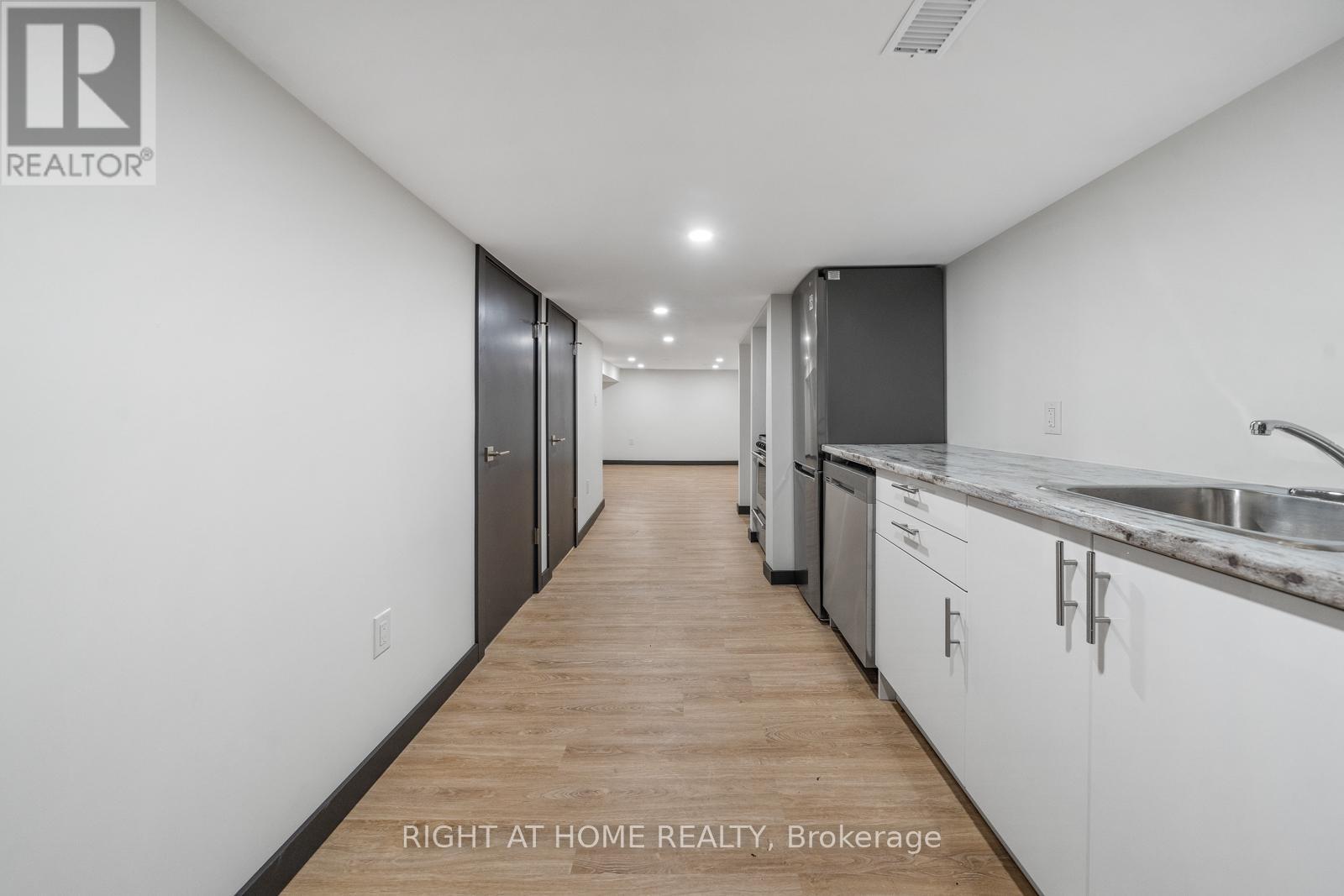 105 Aikman Avenue Property Photo 31