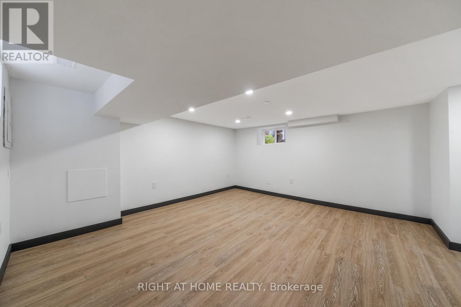 105 Aikman Avenue Property Photo 33
