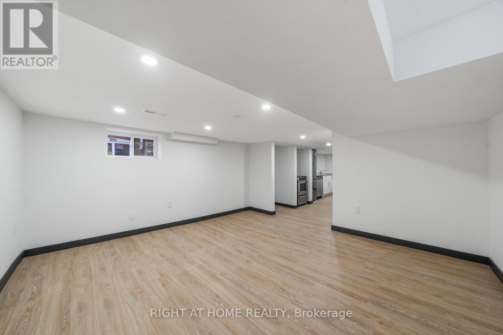 105 Aikman Avenue Property Photo 34