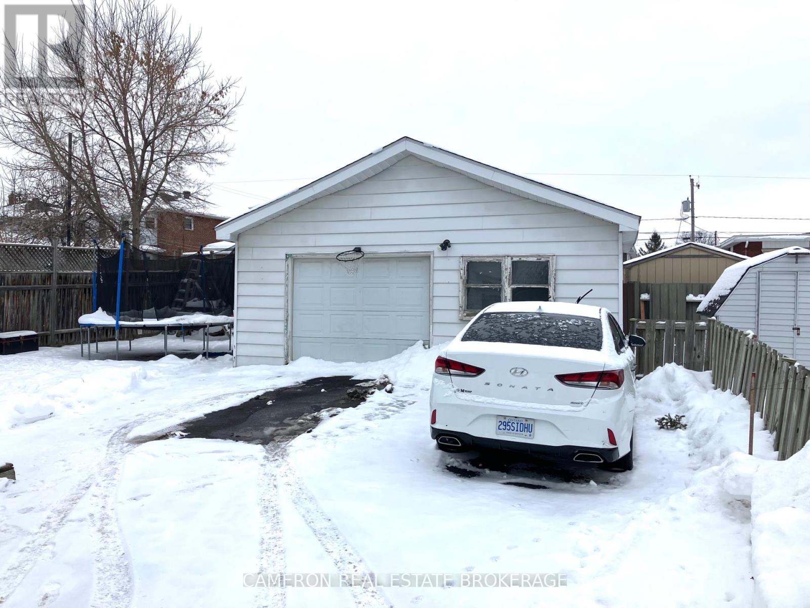 45-45a Lefebvre Avenue Property Photo 2