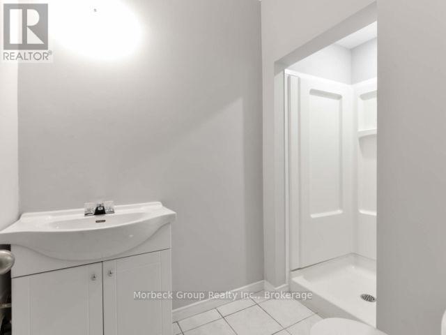 186 Sherman Avenue N Property Photo 7