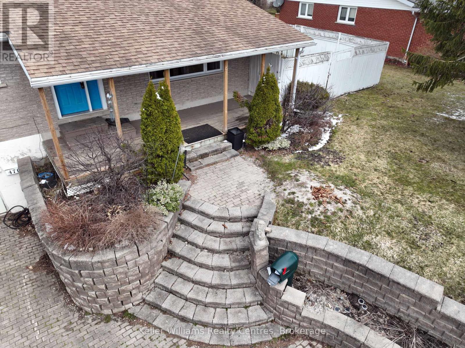 470 7th Street Property Photo 7