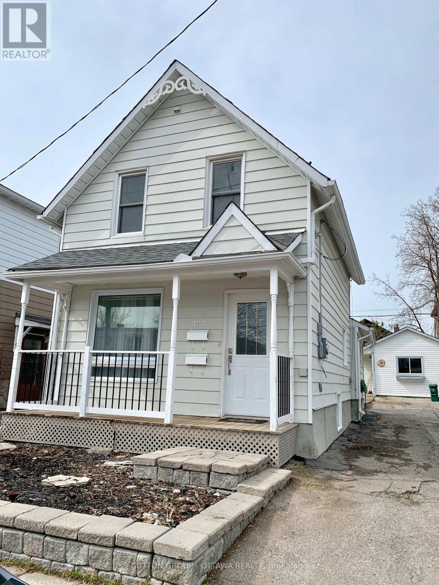 323 Montfort Street Property Photo 2