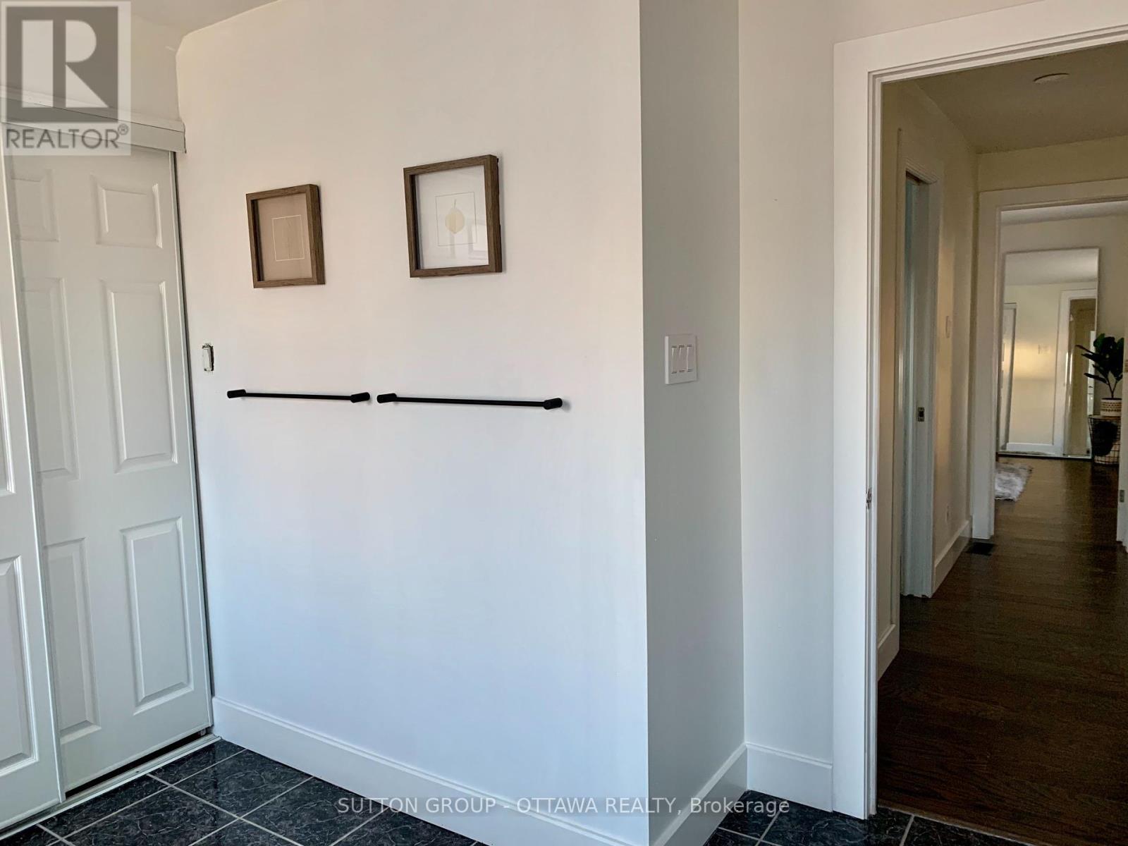 323 Montfort Street Property Photo 19