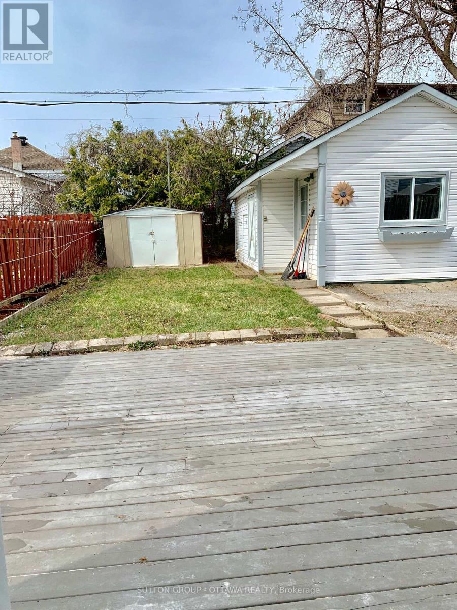 323 Montfort Street Property Photo 23