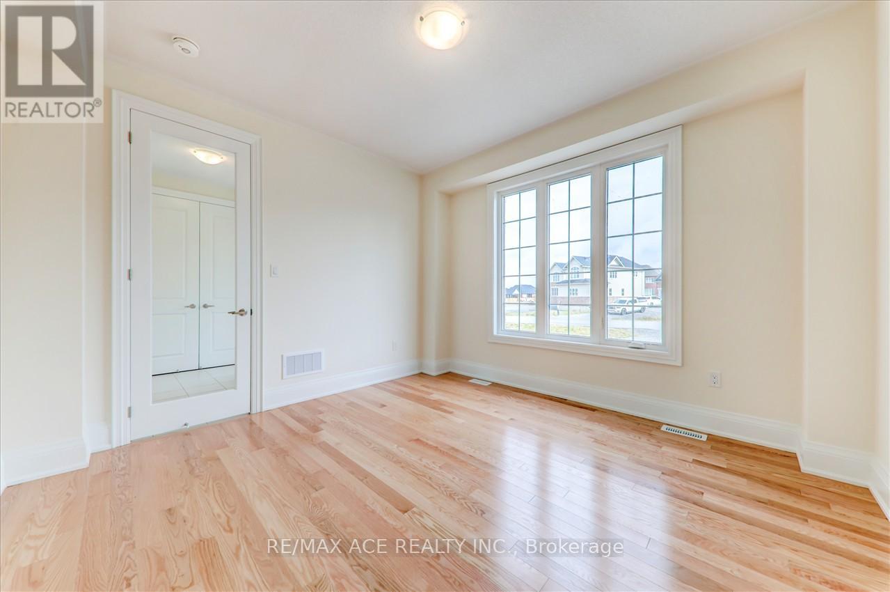 38 Golden Meadows Drive Property Photo 8