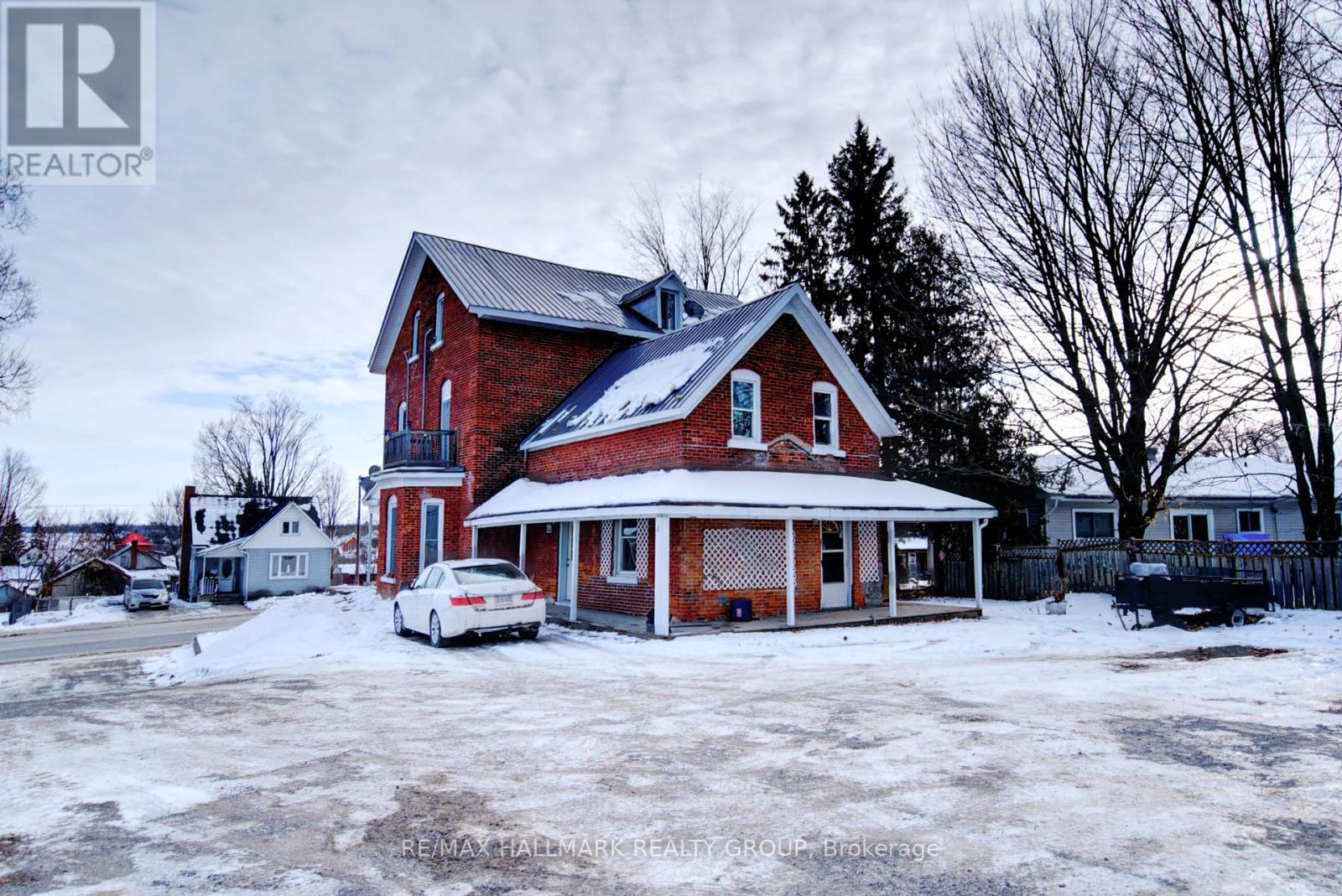 22 Main Street Property Photo 3