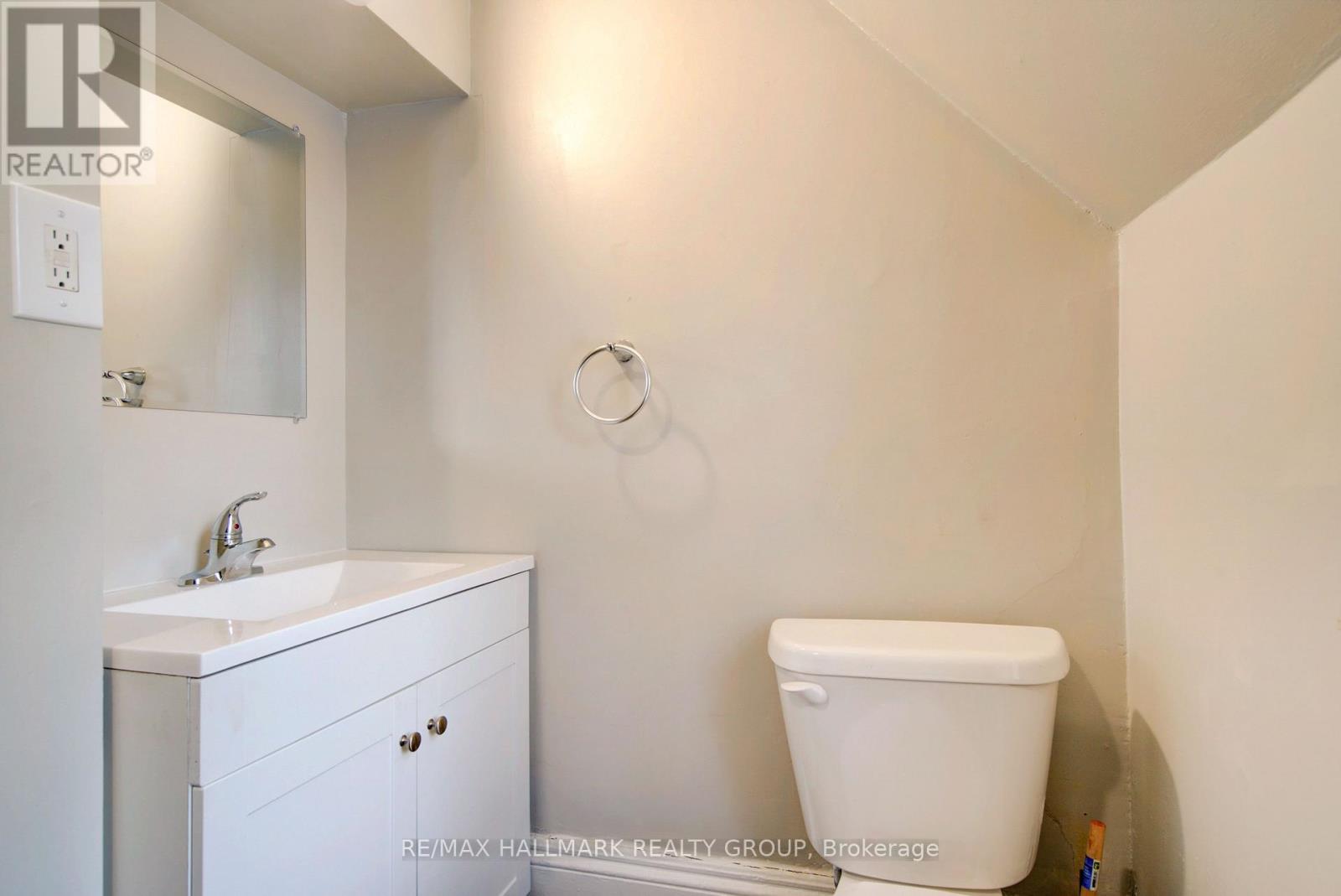 22 Main Street Property Photo 9