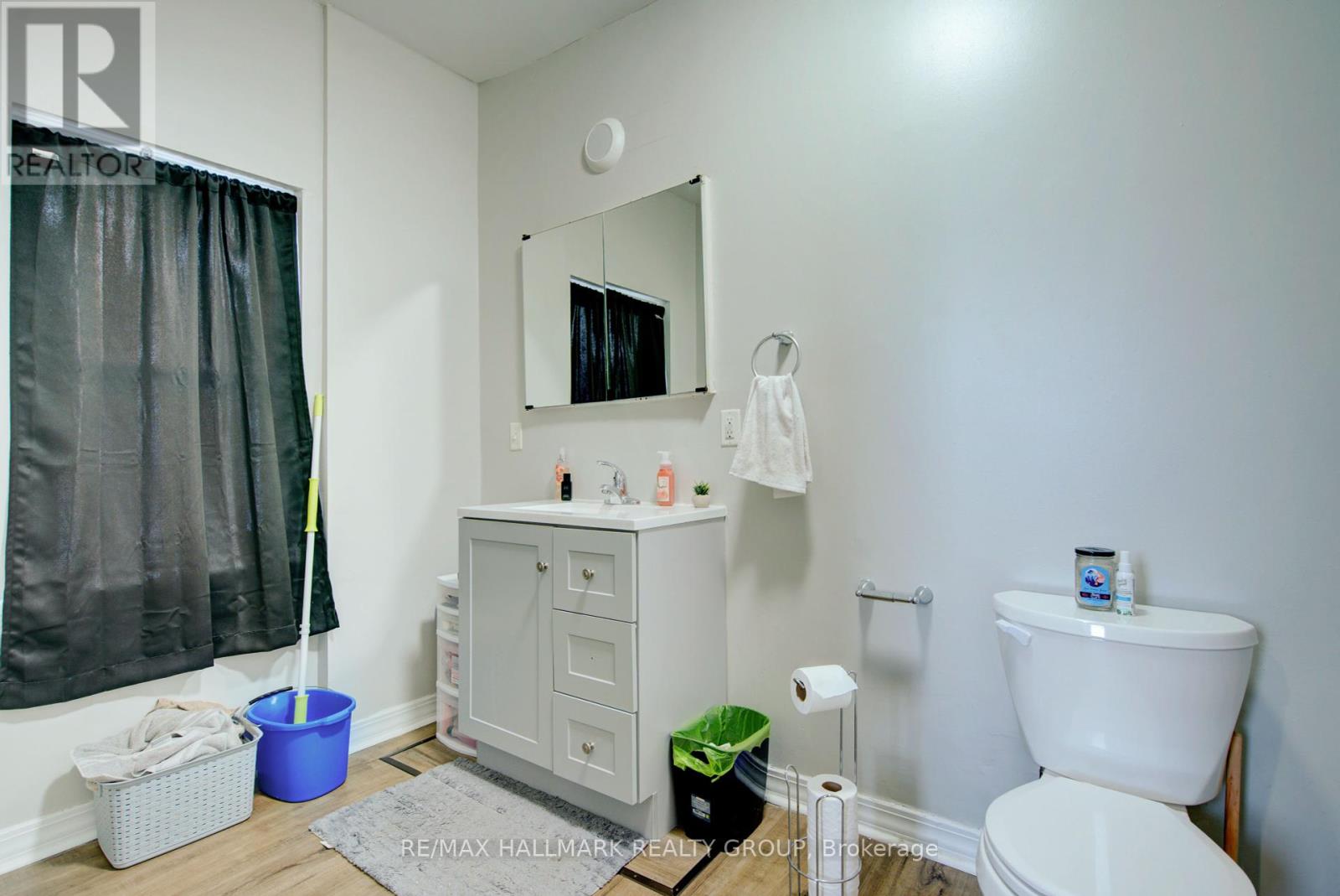 22 Main Street Property Photo 24