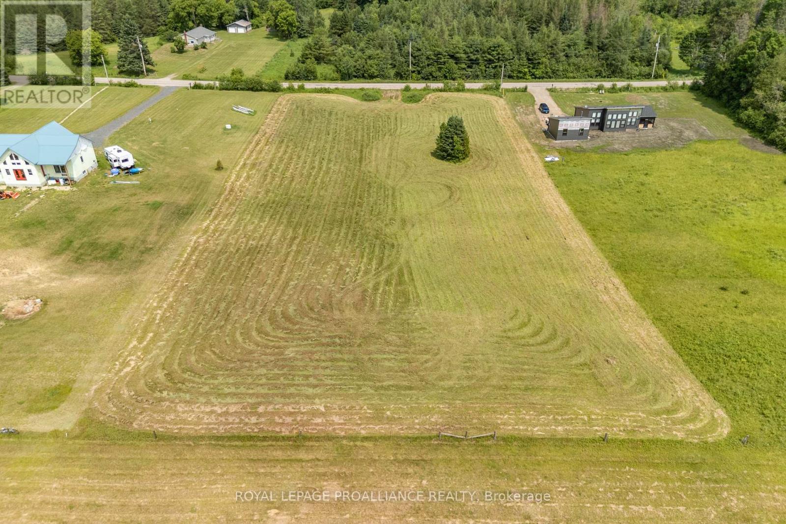 1226 Gull Lake Road Property Photo 2