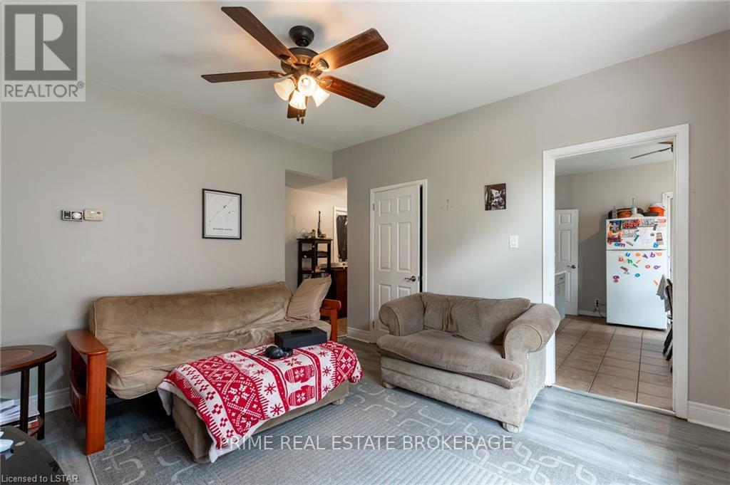 86 Givins Street Property Photo 10