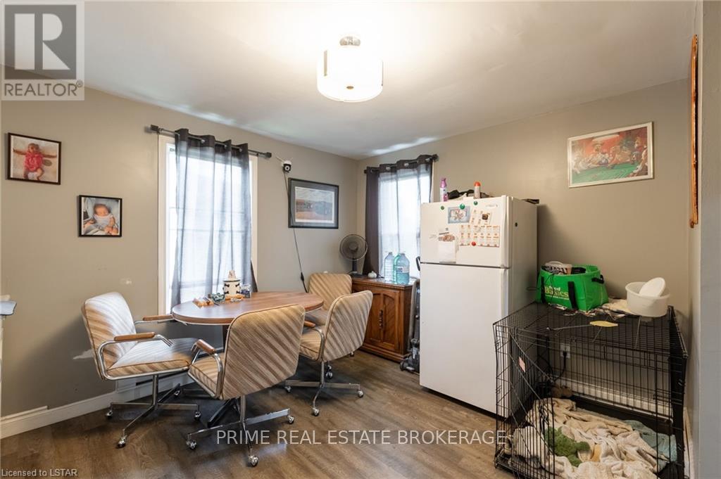 86 Givins Street Property Photo 24