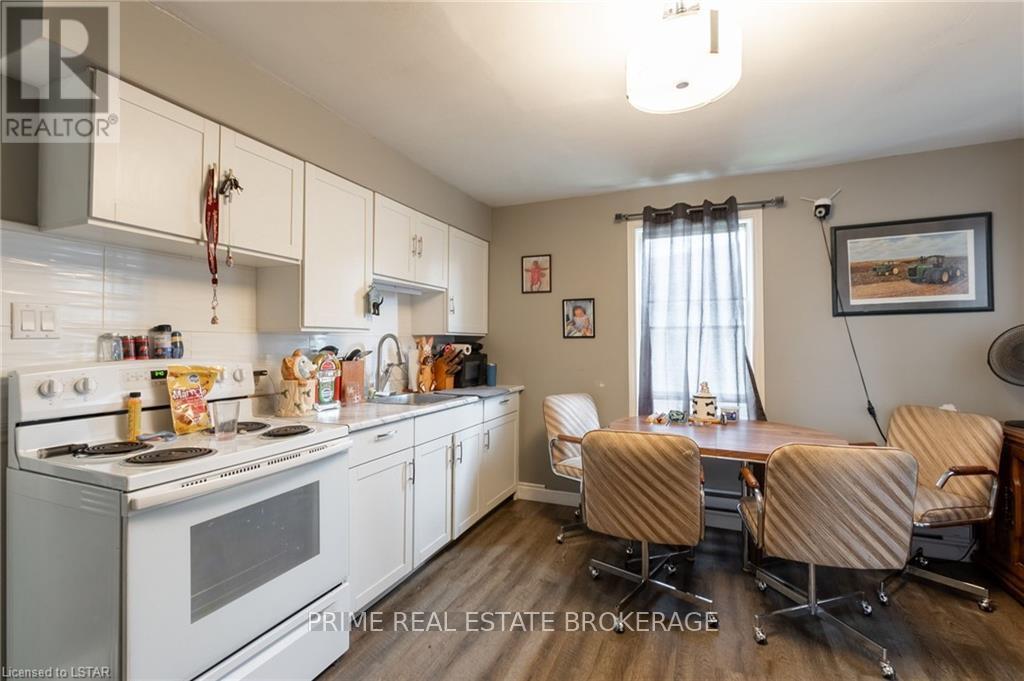 86 Givins Street Property Photo 25