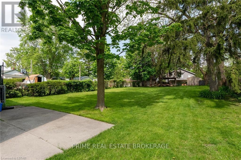 86 Givins Street Property Photo 30