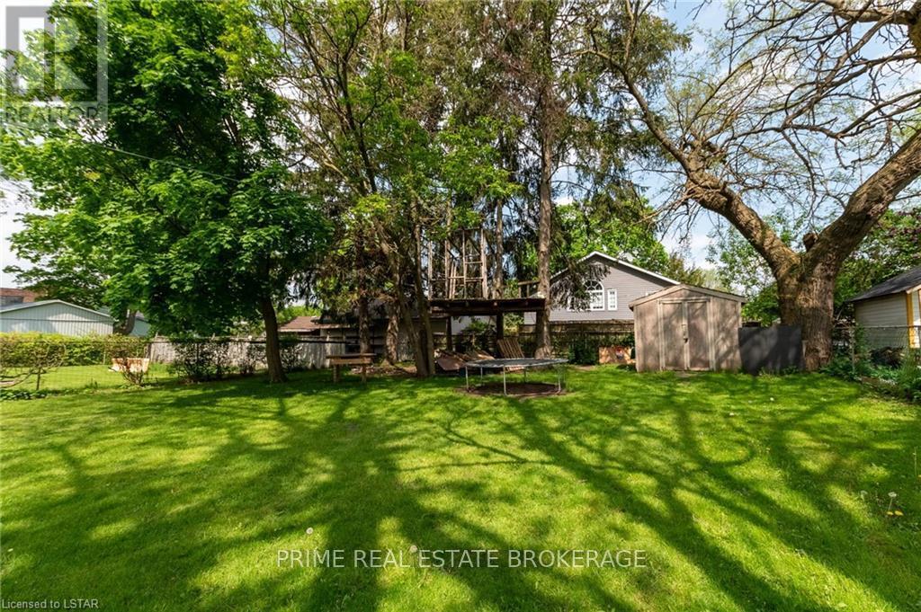 86 Givins Street Property Photo 34