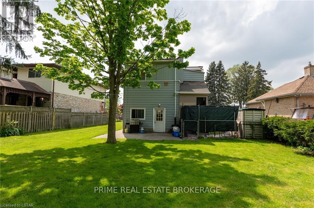 86 Givins Street Property Photo 35
