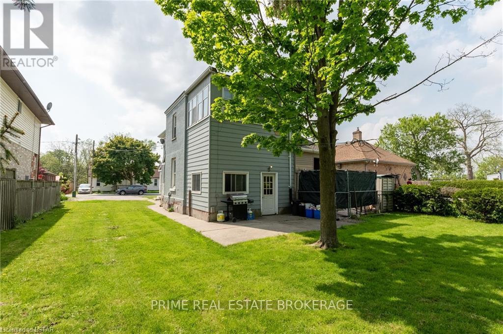 86 Givins Street Property Photo 36