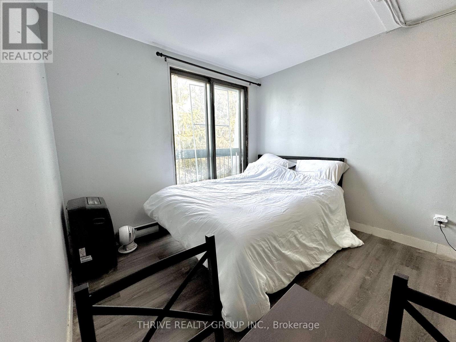 310 - 91 Thames Street S Property Photo 7