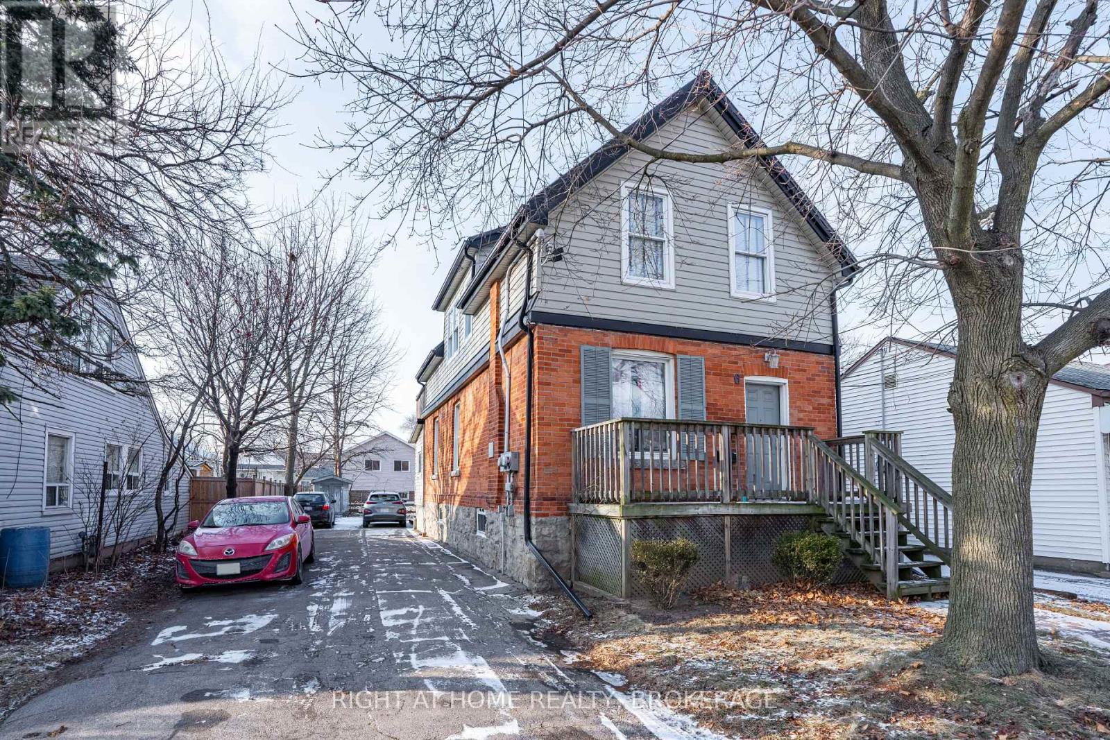 6 32nd Street E Property Photo 1