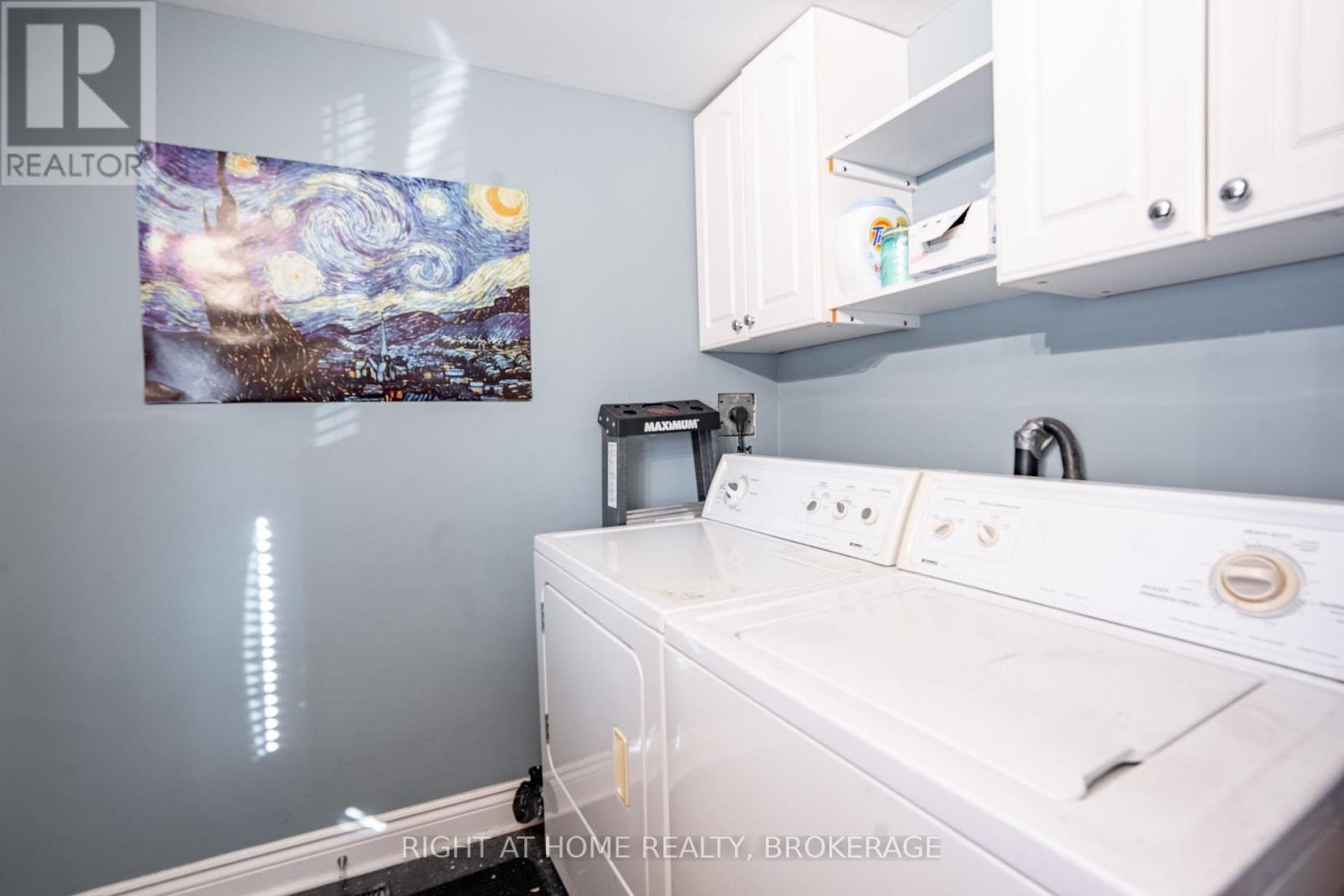6 32nd Street E Property Photo 14