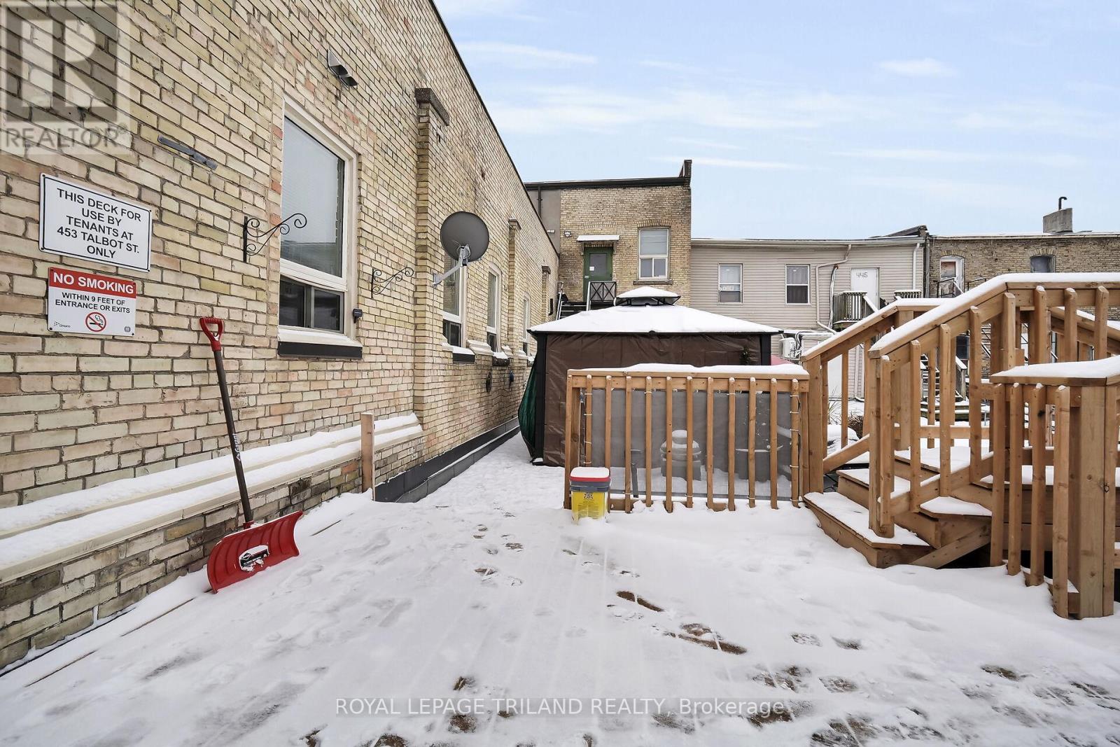 449 Talbot Street Property Photo 29