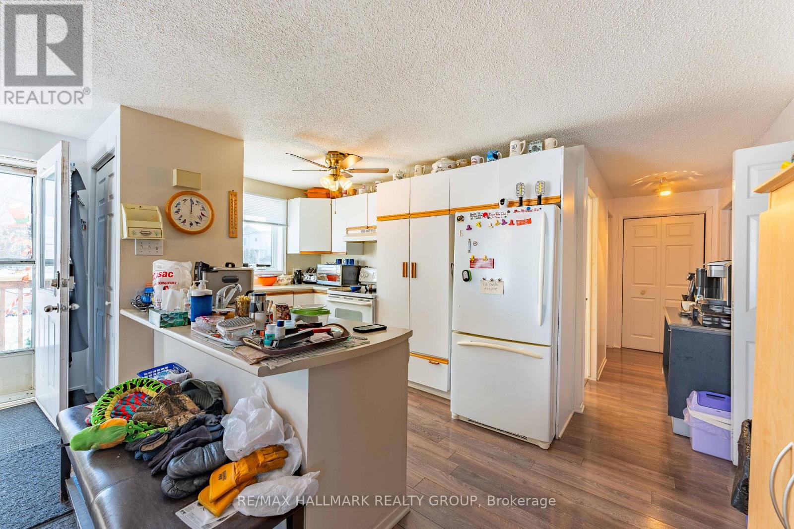 1111 Main Street E Property Photo 17