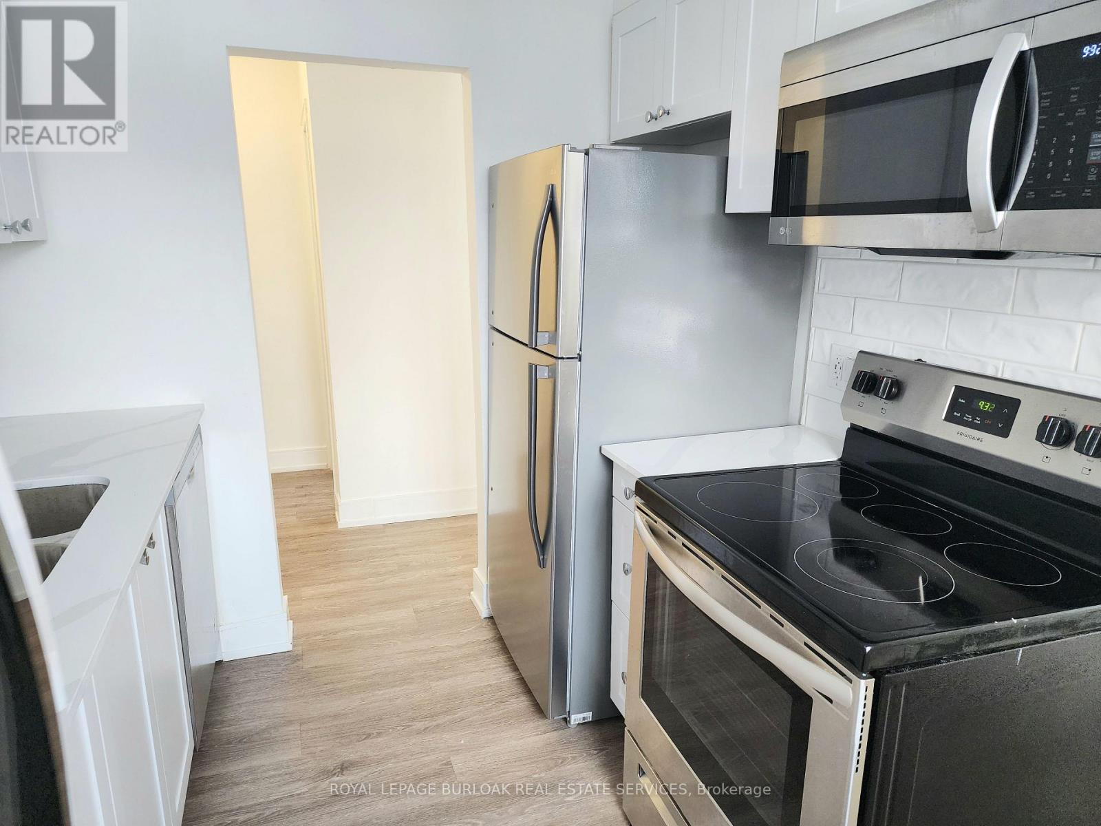7 - 10 West Park Avenue Property Photo 2