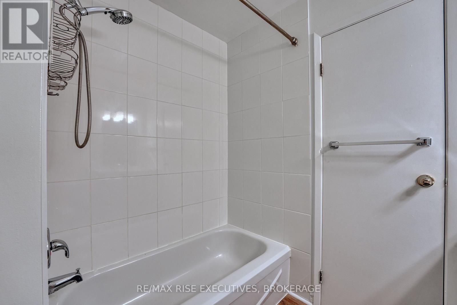 1 - 597 Gavin Court Property Photo 6