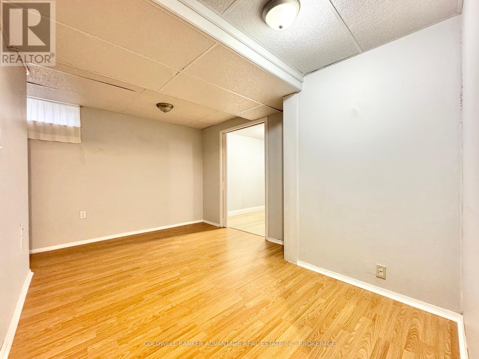 37 Mayfair Drive Property Photo 11