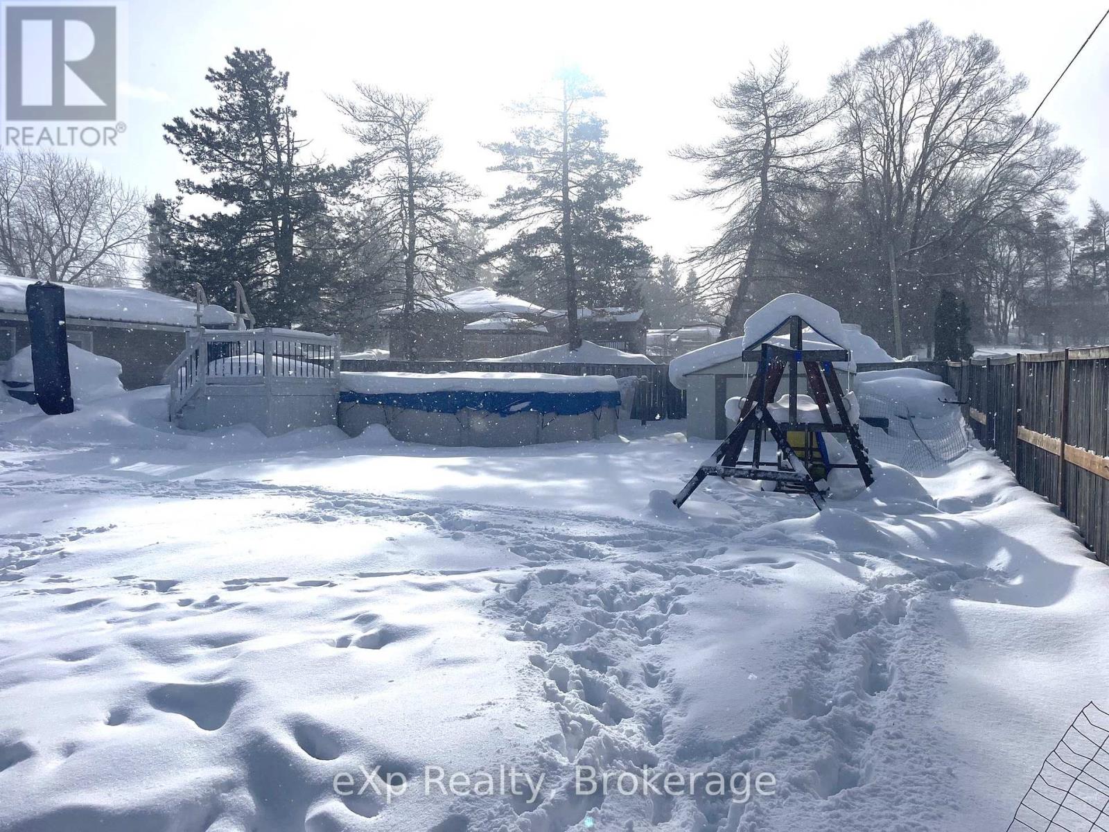 170 11th Avenue Property Photo 6