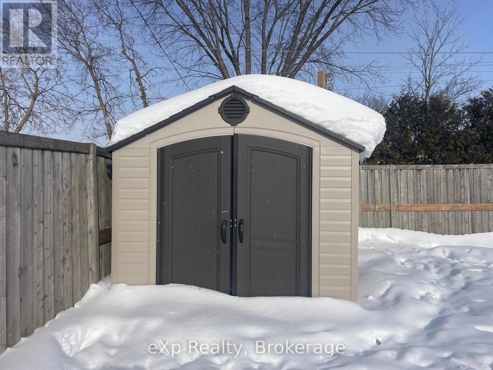 170 11th Avenue Property Photo 7