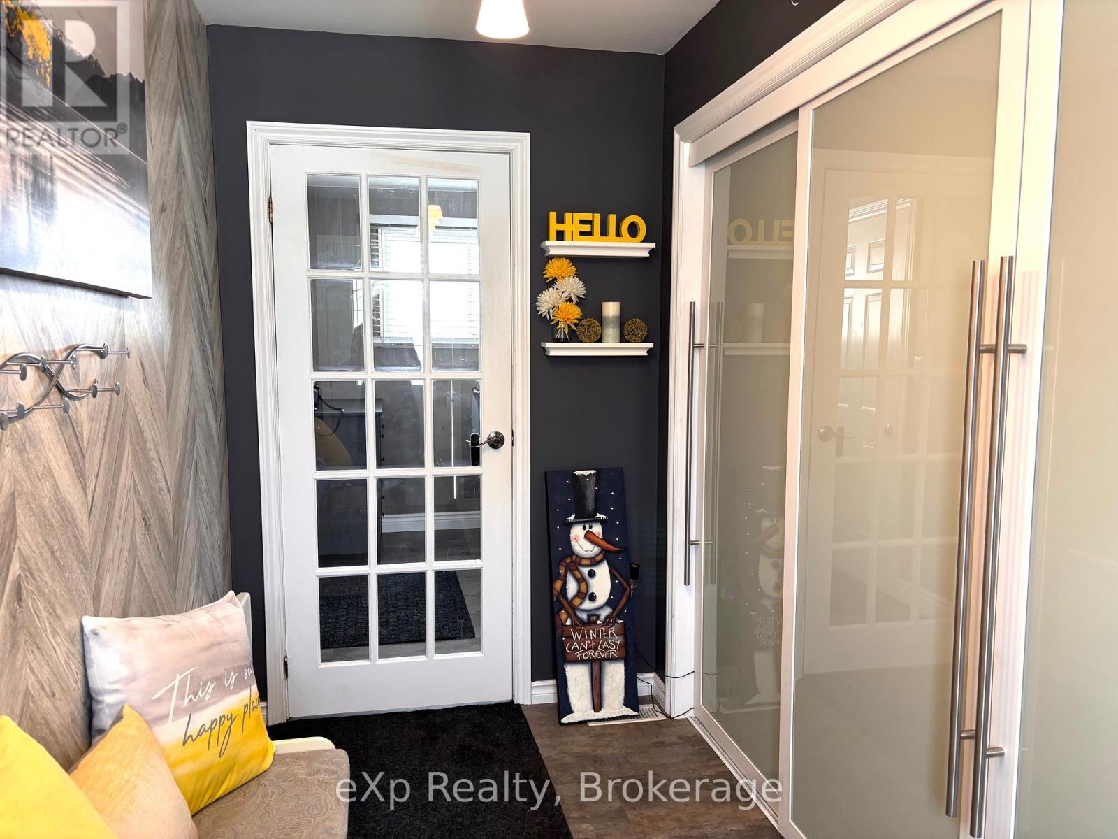 170 11th Avenue Property Photo 9