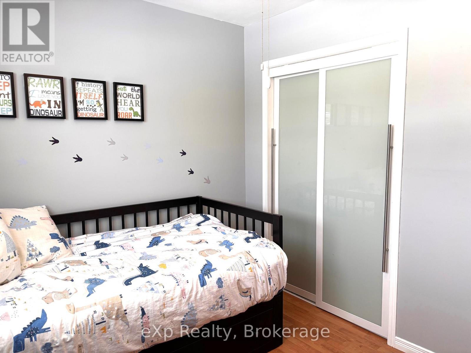 170 11th Avenue Property Photo 23
