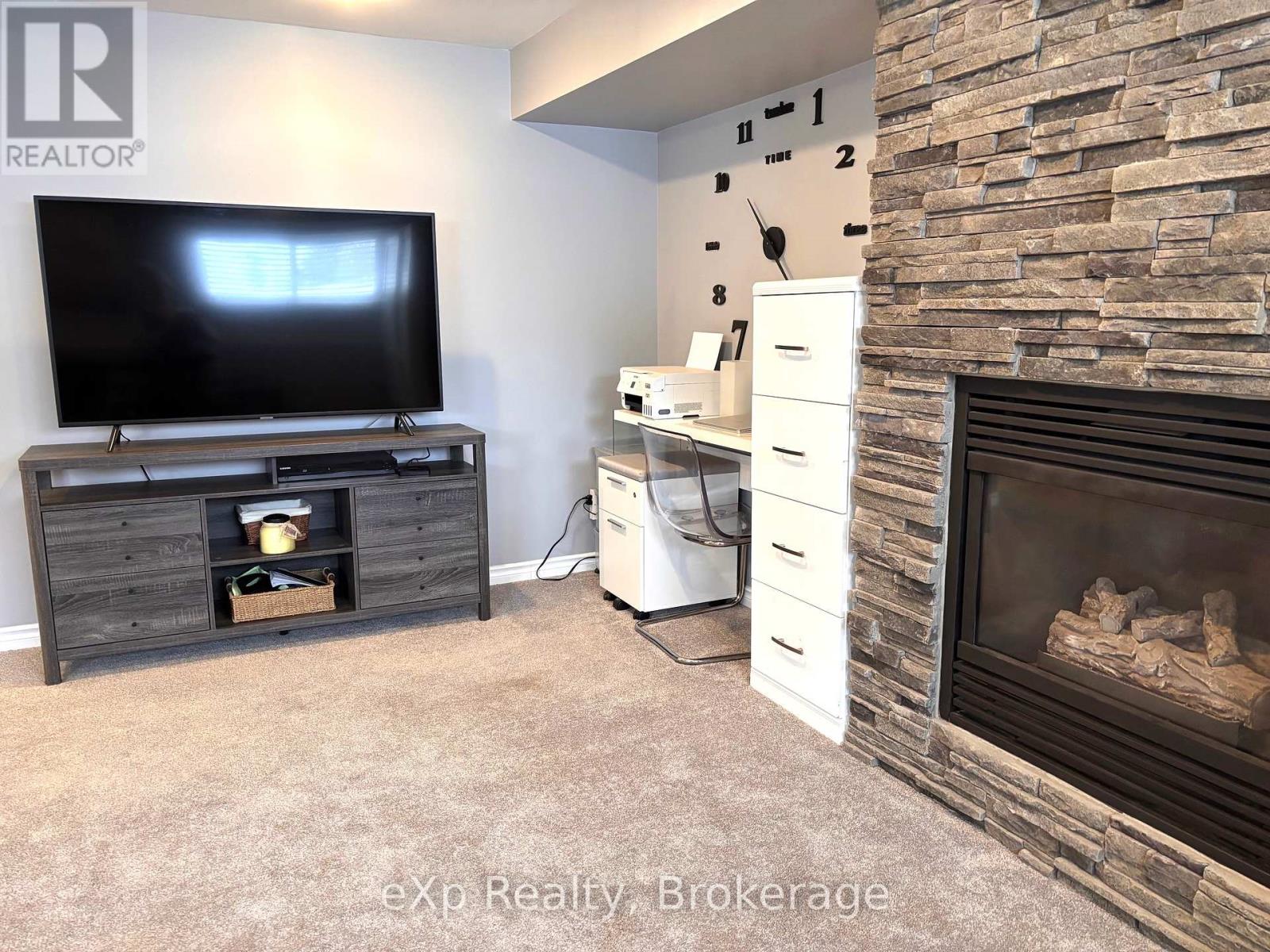 170 11th Avenue Property Photo 28