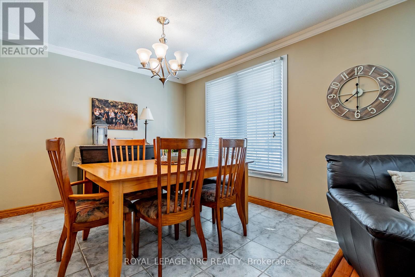 139 Bridlewood Drive Property Photo 7