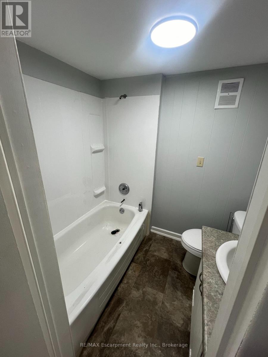 306 St. Patrick Street W Property Photo 42