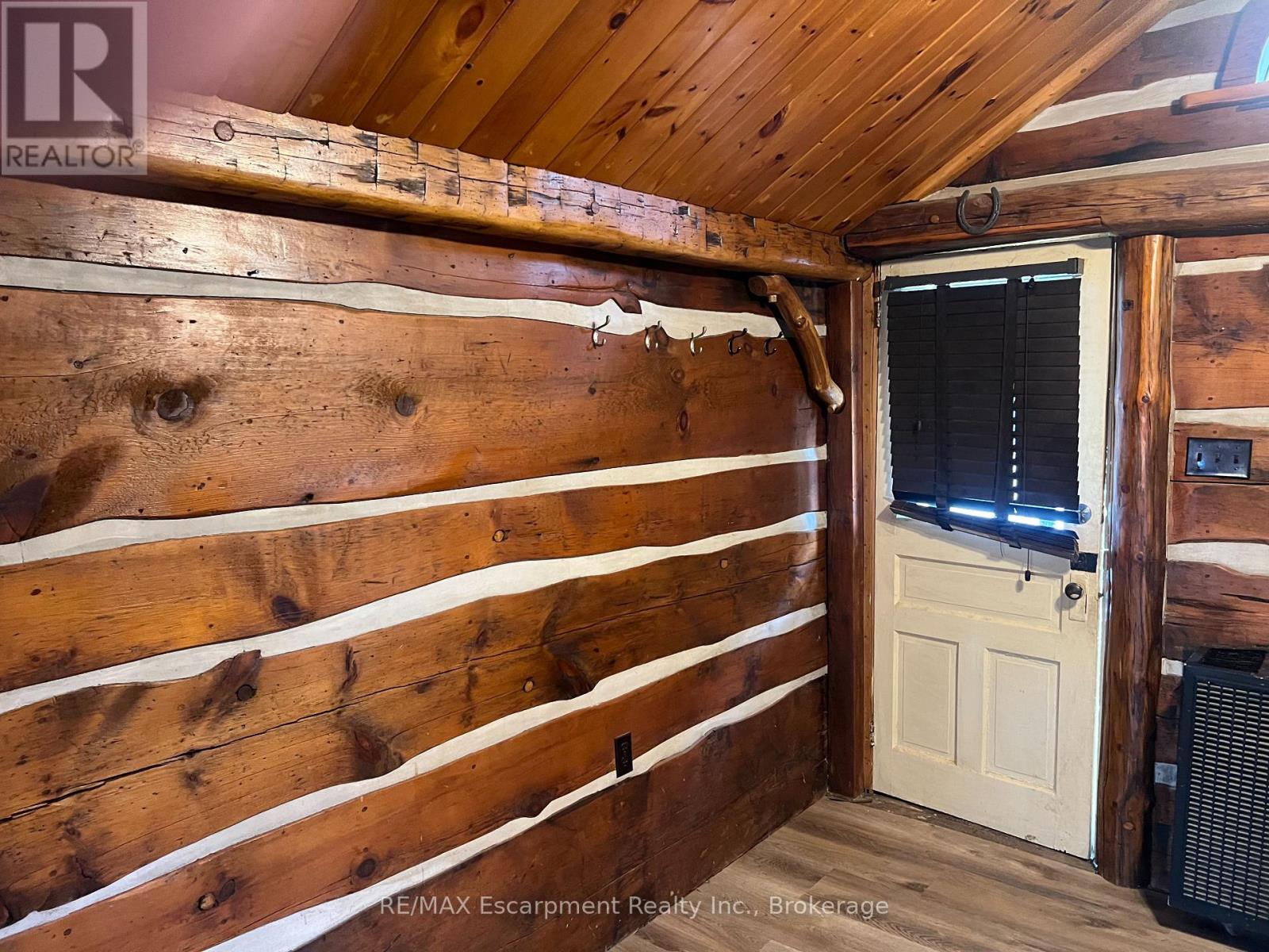 306 St. Patrick Street W Property Photo 49