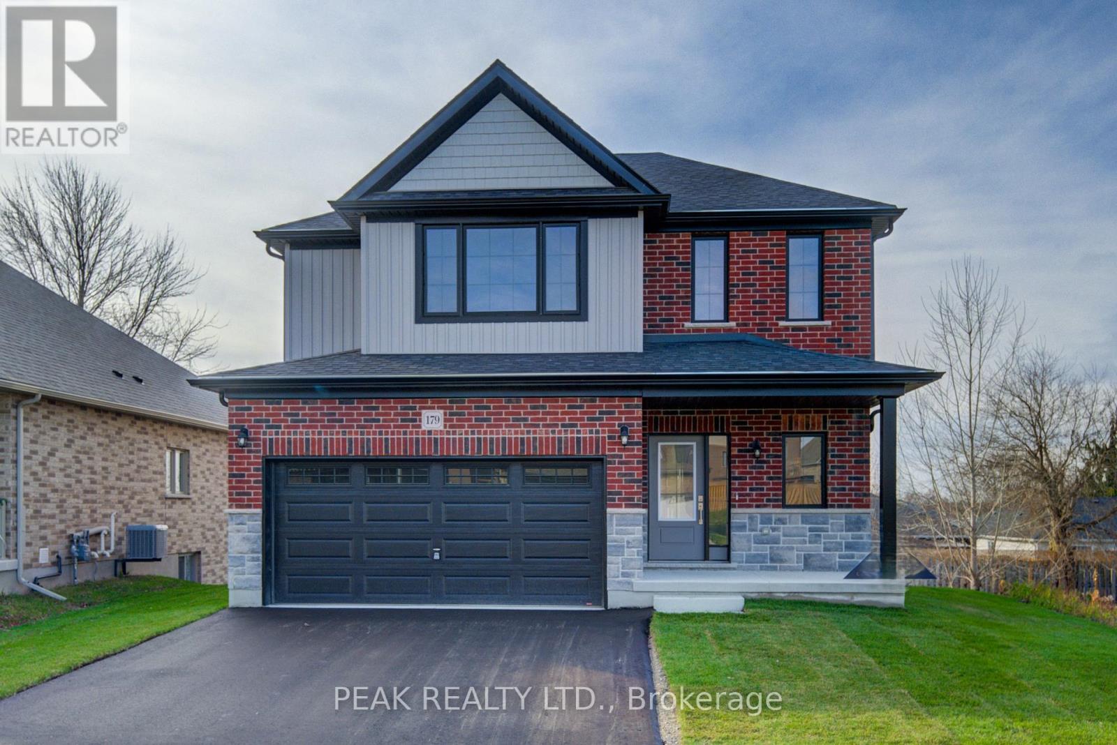 179 Applewood Street Property Photo 1