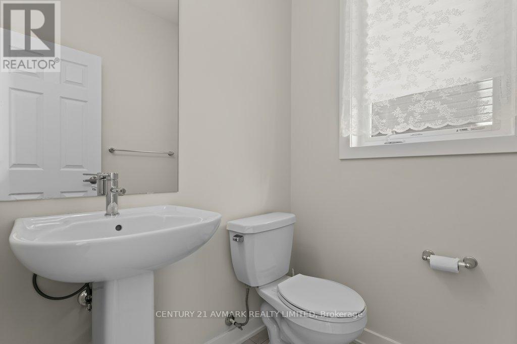 141 Keelson Street Property Photo 9