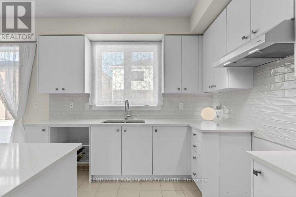 141 Keelson Street Property Photo 16