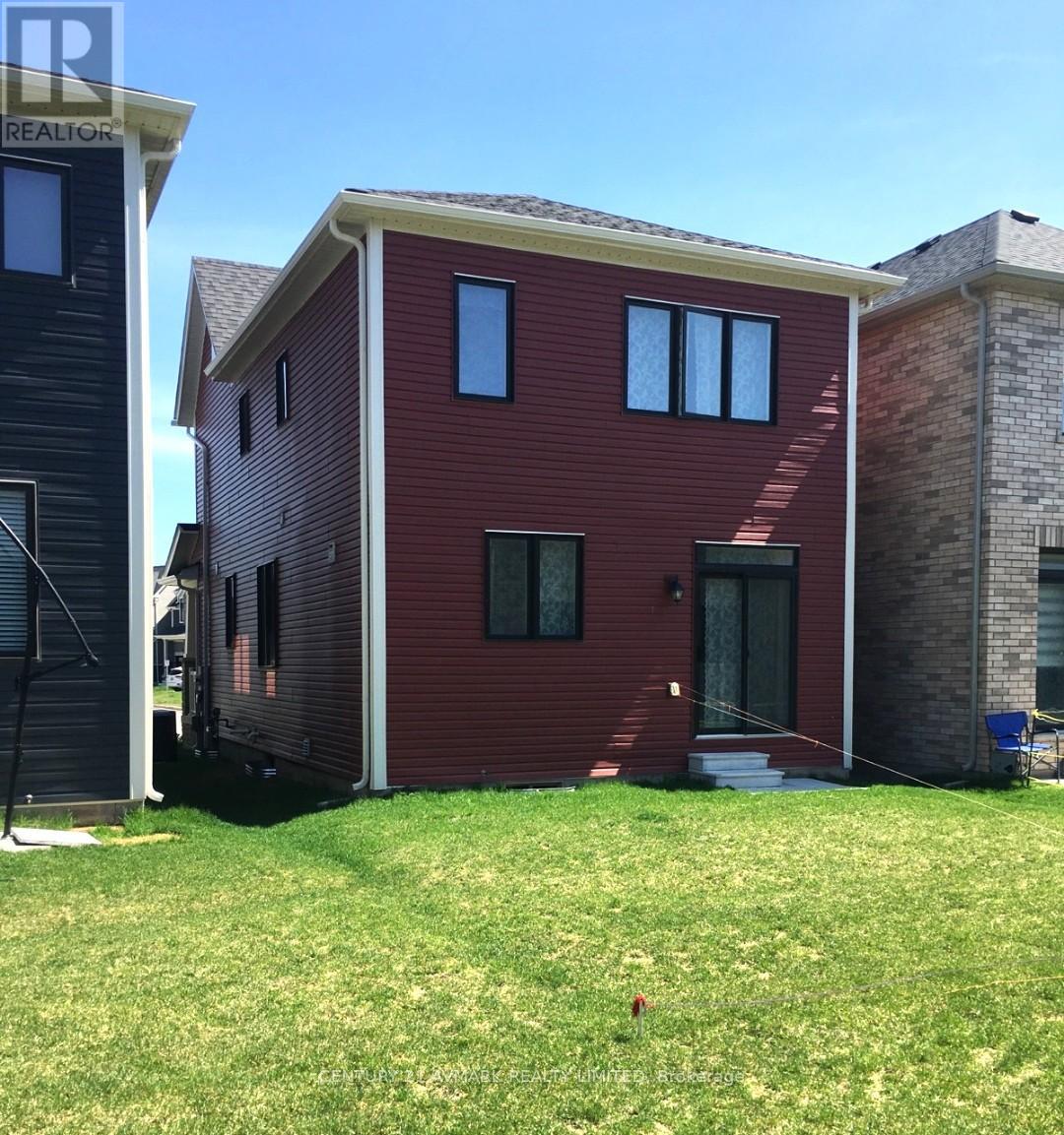 141 Keelson Street Property Photo 35