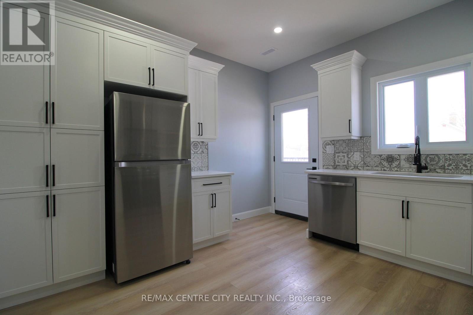 126 Price Street Property Photo 22