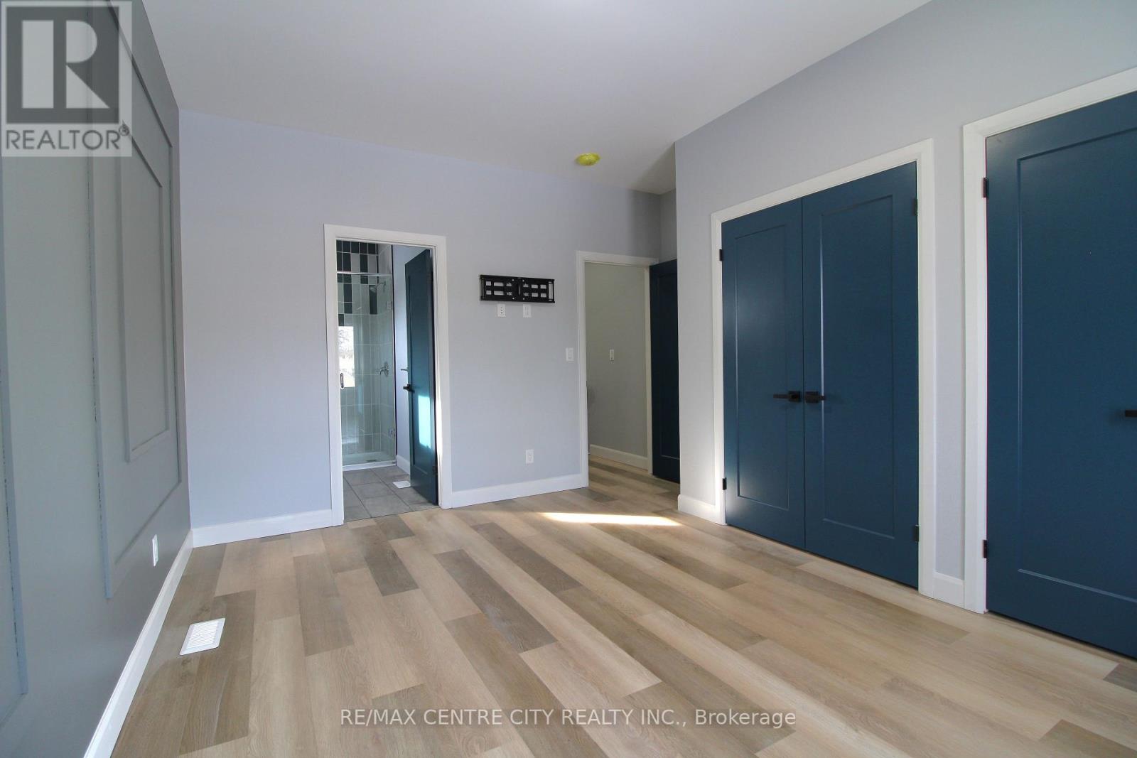 126 Price Street Property Photo 24