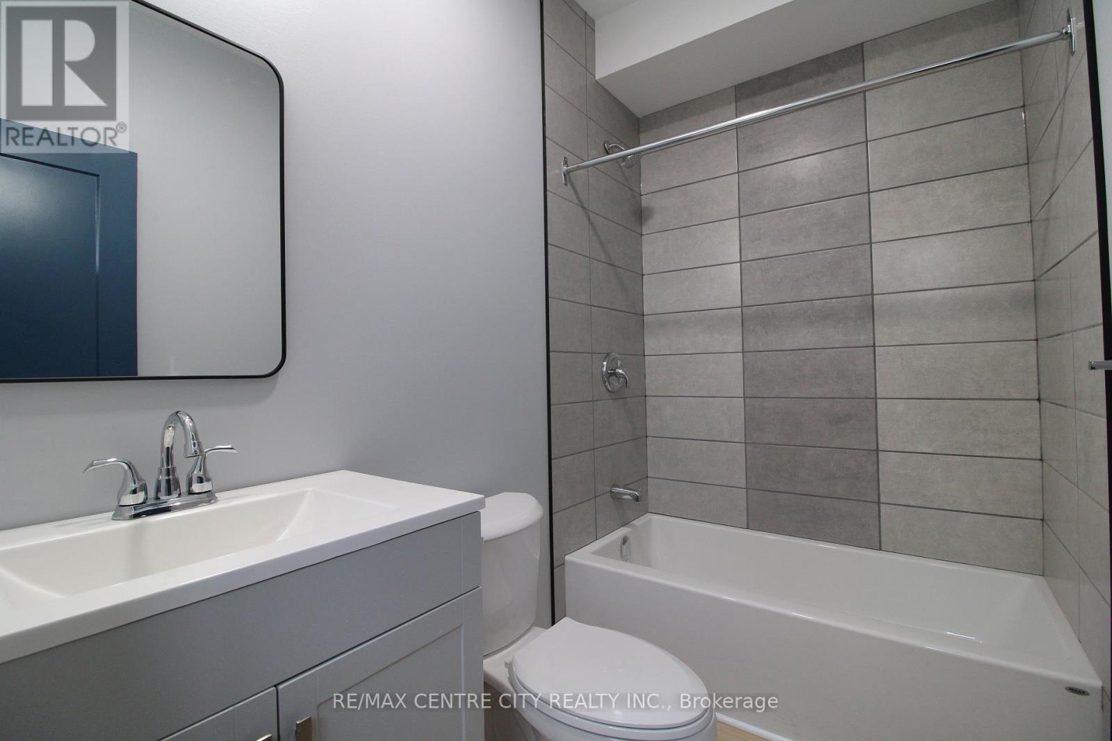 126 Price Street Property Photo 41