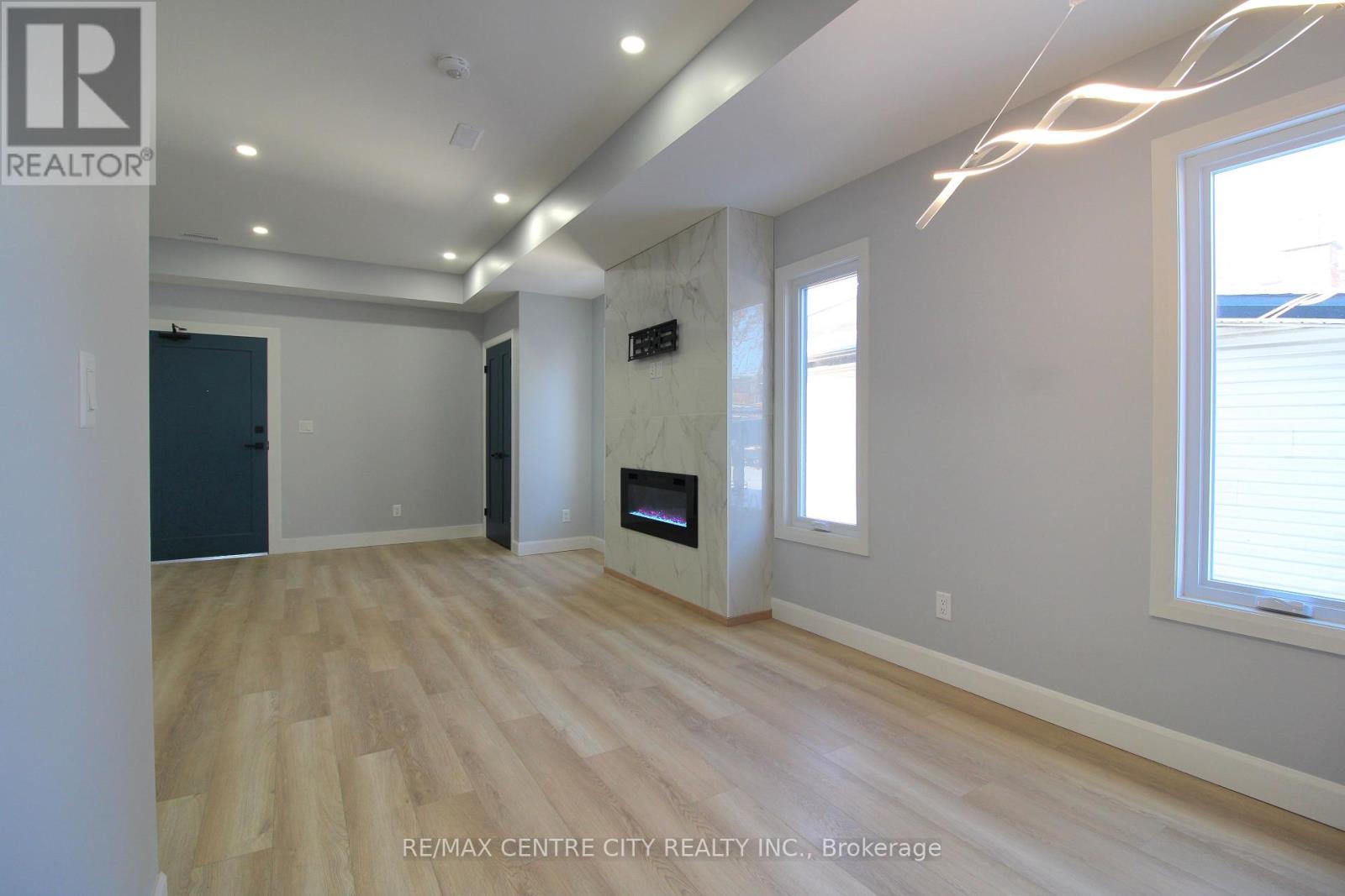 126 Price Street Property Photo 4