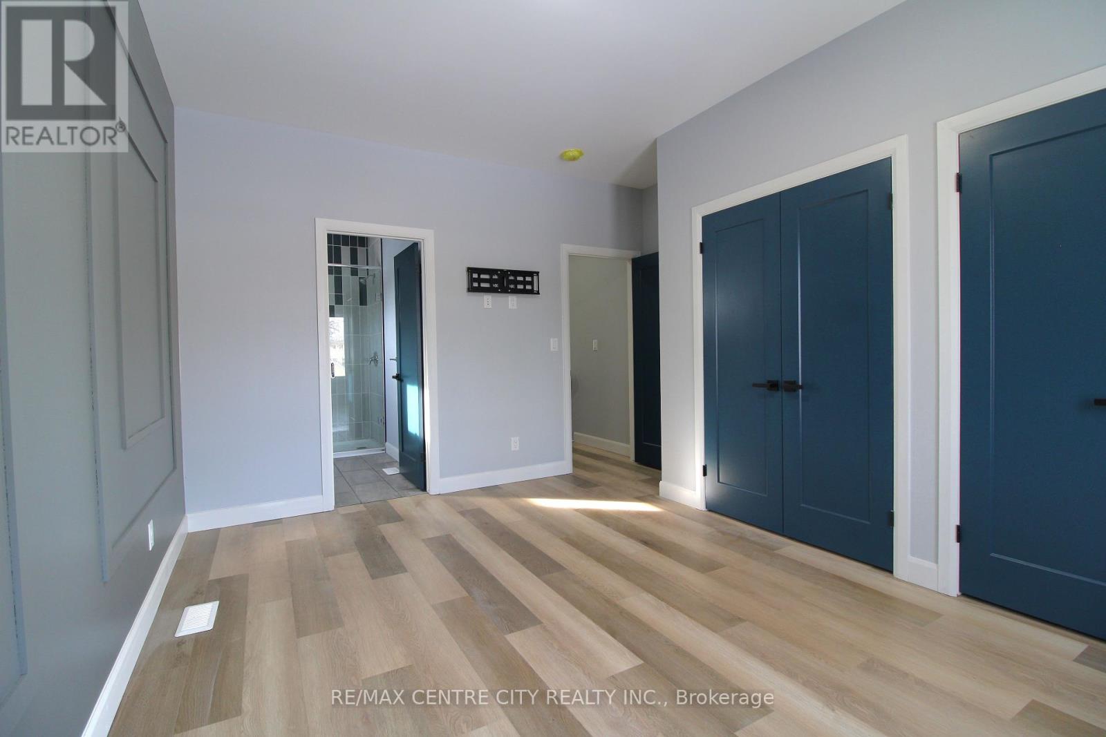 126 Price Street Property Photo 25