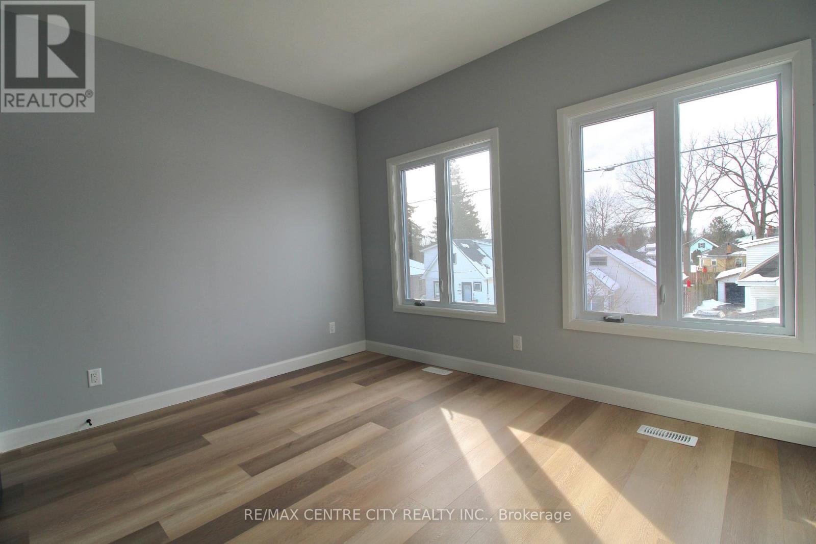 126 Price Street Property Photo 30